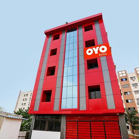 Super Collection O Aryan Hotel Khandagiri Buitenkant foto