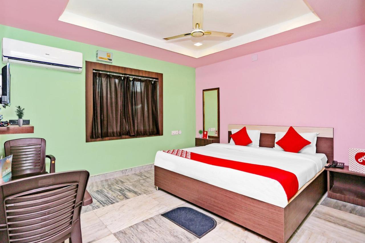 Super Collection O Aryan Hotel Khandagiri Buitenkant foto