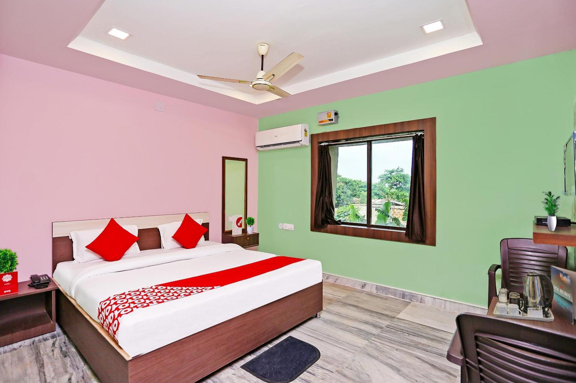 Super Collection O Aryan Hotel Khandagiri Buitenkant foto